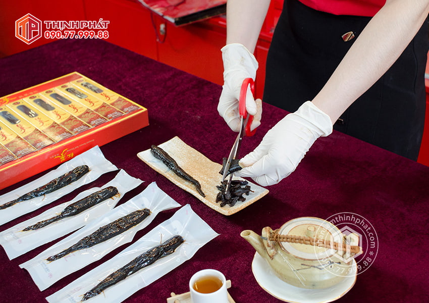Hồng sâm củ tẩm mật ong chính hãng Deadong hộp 300g Sâm Hàn Quốc 6 năm tuổi chính hãng Hồng sâm củ tẩm mật ong chính hãng Deadong hộp 300g Sâm Hàn Quốc 6 năm tuổi chính hãng