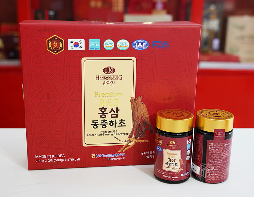 Cao hồng sâm đông trùng hạ thảo Hàn Quốc hộp 2 lọ x 250g